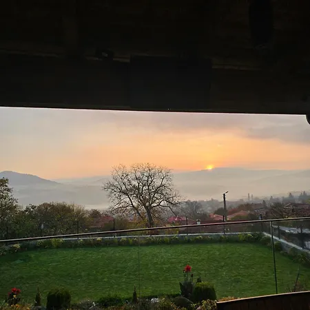 Relax Srednogorska Panorama Willa